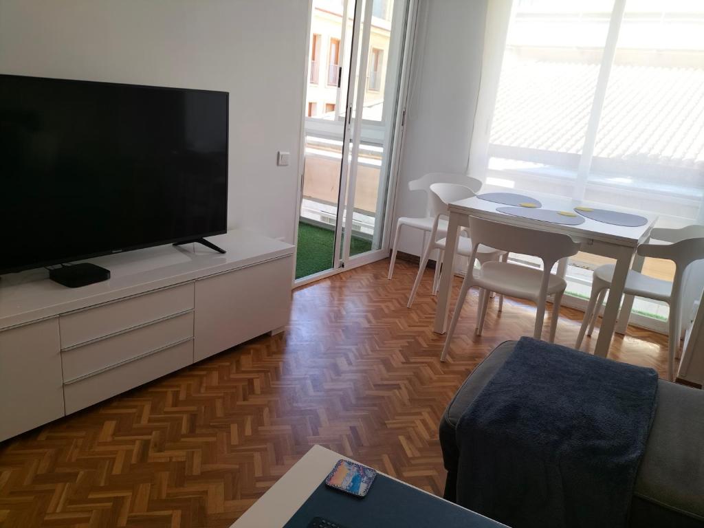 Alexander Apartments photo 1