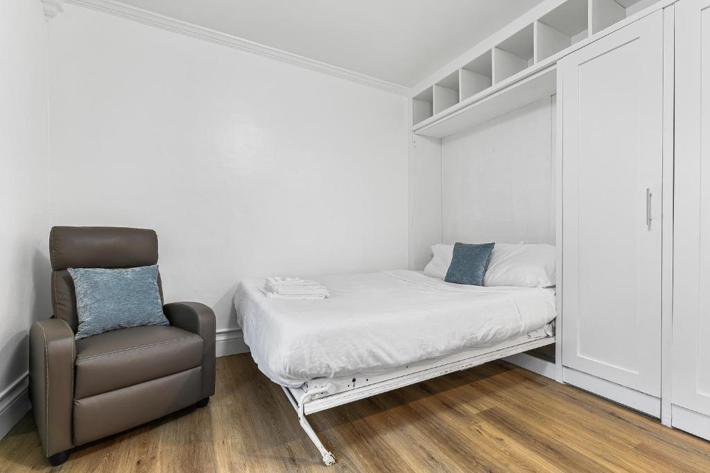 New! Unique & Spacious Apt in Allentown image