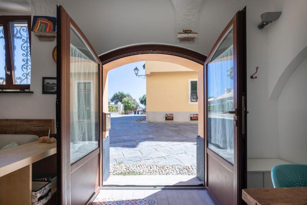 CASA NEL BORGO, 20 METRI DAL MARE photo 1