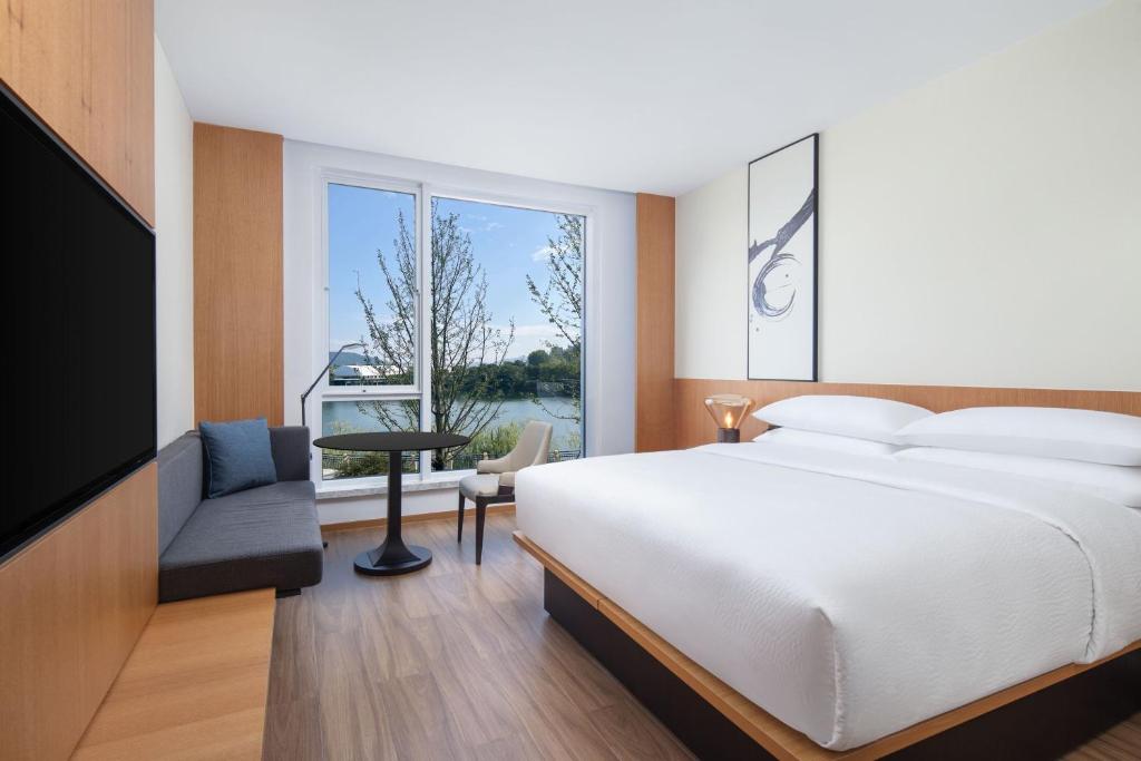 Fairfield by Marriott Hangzhou Qiandao Lake photo 4