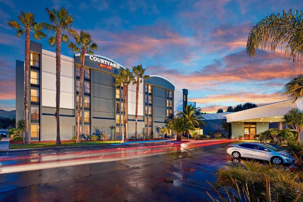 Courtyard by Marriott Vallejo Napa Valley image