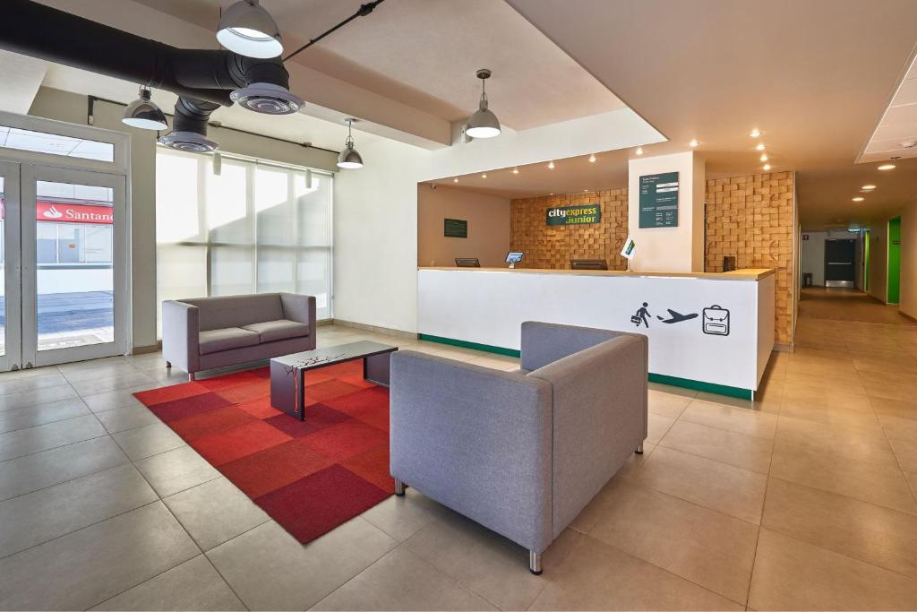 City Express Junior by Marriott Toluca Zona Industrial photo 3