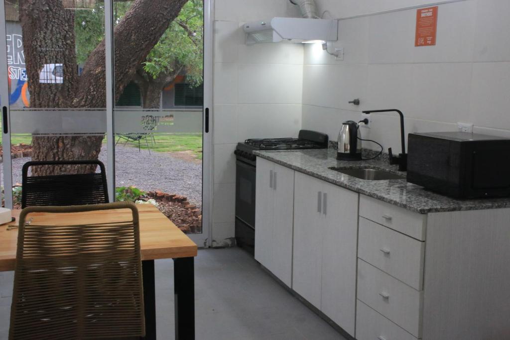 BROTHERS HOSTEl photo 3