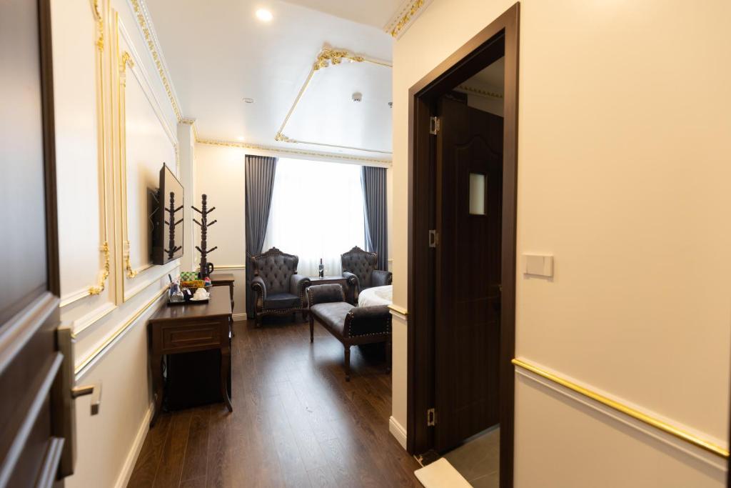 Royal Dương Nội Hotel