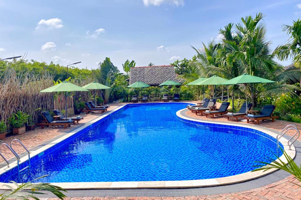 MEKONG SILT ECOLODGE