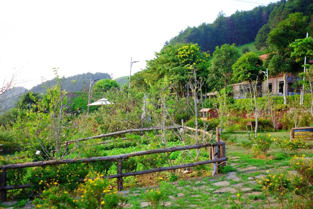 Vân Hồ Ecolodge