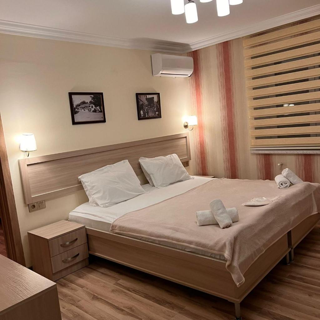 Sheki Hilal Boutigue photo 1