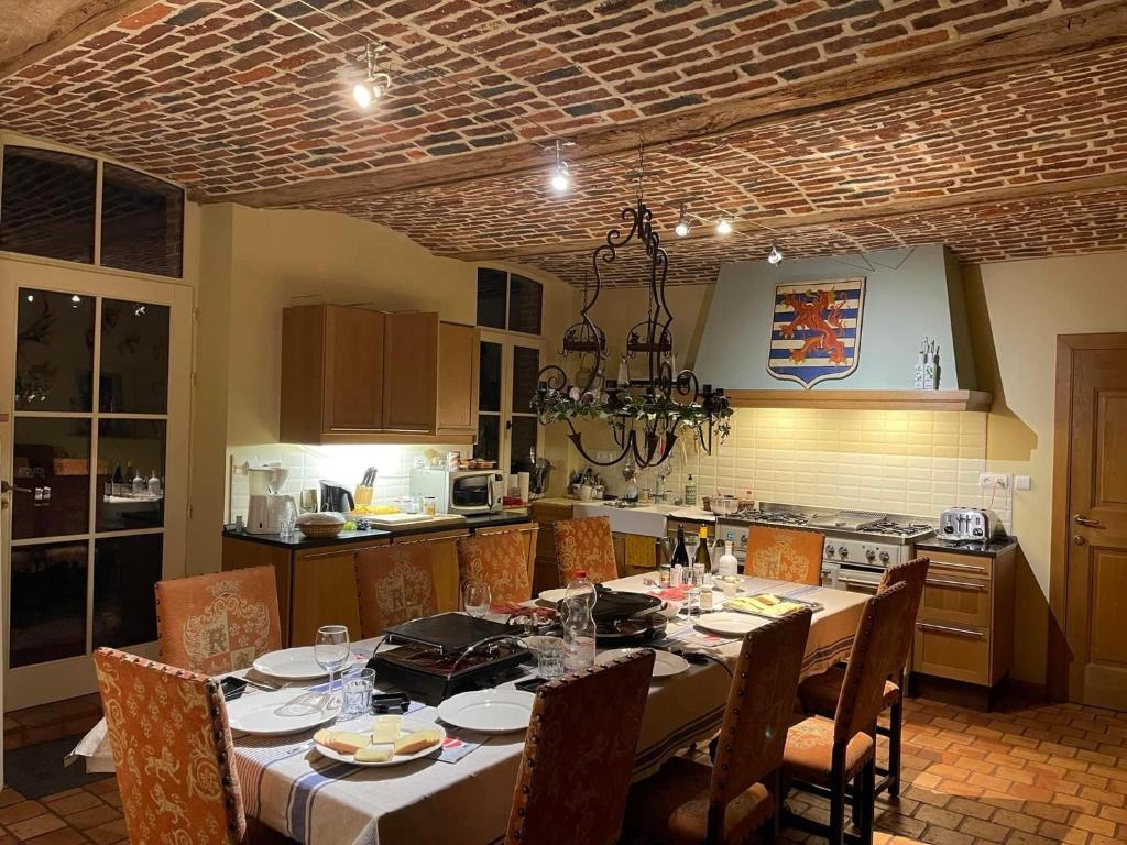 Les Confidences de Messire Sanglier, stylished guest houses photo 4