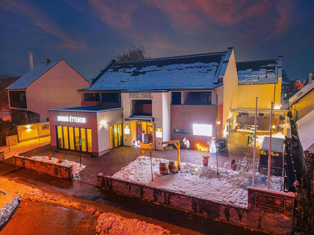 Park Hotel Bük-Bükfürdő photo 1