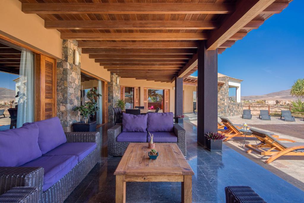 Villa Atlanntes con piscina en Fuerteventura photo 3