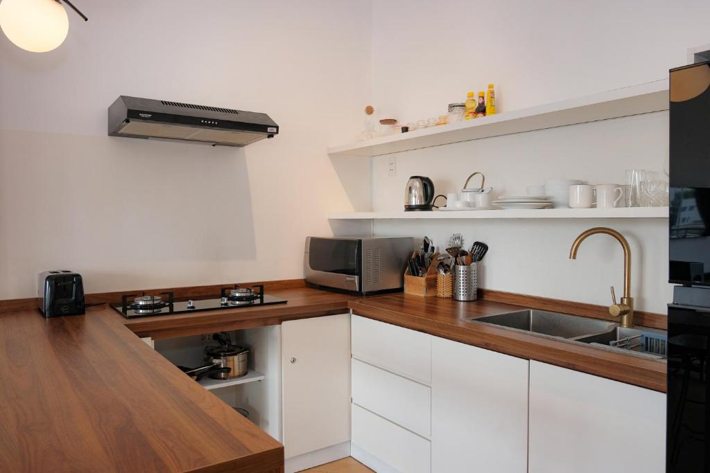 Lux Loft on Nguyen Hue by CIRCADIAN