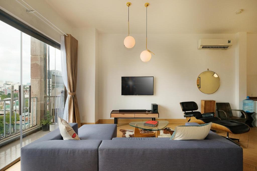 Lux Loft on Nguyen Hue by CIRCADIAN