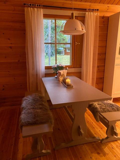 Lomanaamanka Naava-Cottage / Naava-hirsimökki photo 2