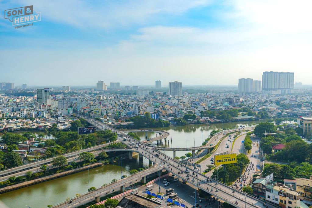 Son&Henry Zenity District 1