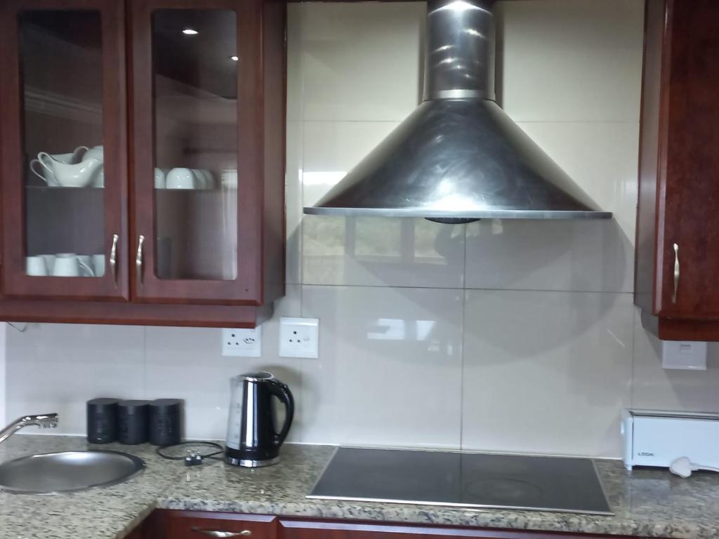 Milkwood Beachfront Accommodation, J'Bay photo 3