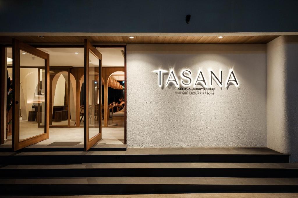 Tasana bar and luxury resort photo 2