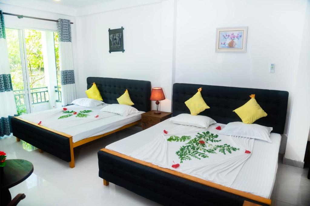 Hotel Sapid Luck Yala Safari photo 4