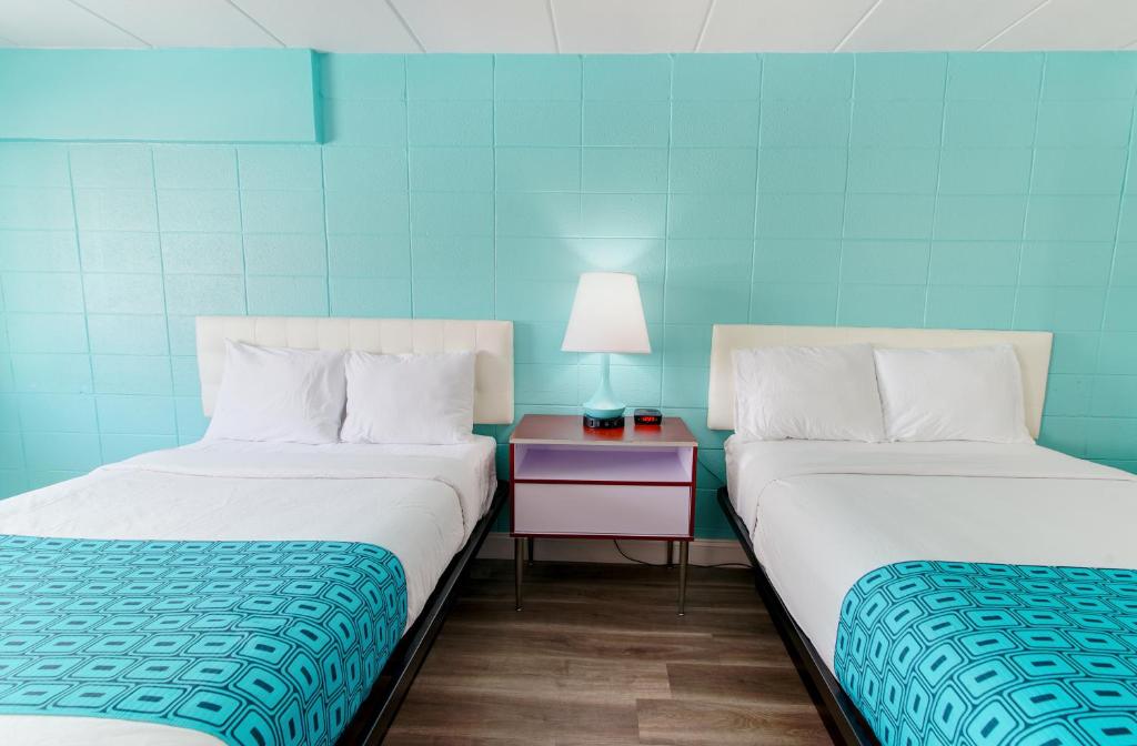 Howard Johnson by Wyndham Virginia Beach At The Beach photo 4