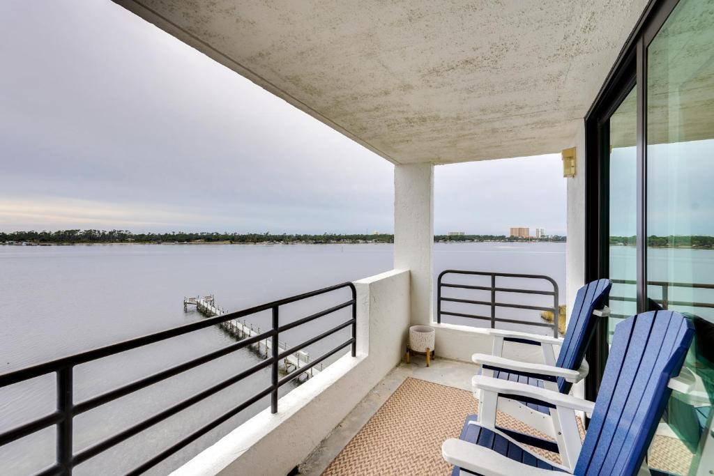 Florida Abode with Balcony, Pool Access and Gulf Views photo 1