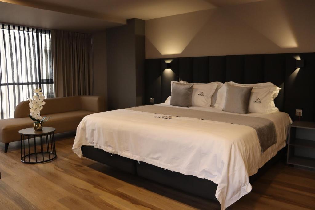 Giluxe Hotel photo 3