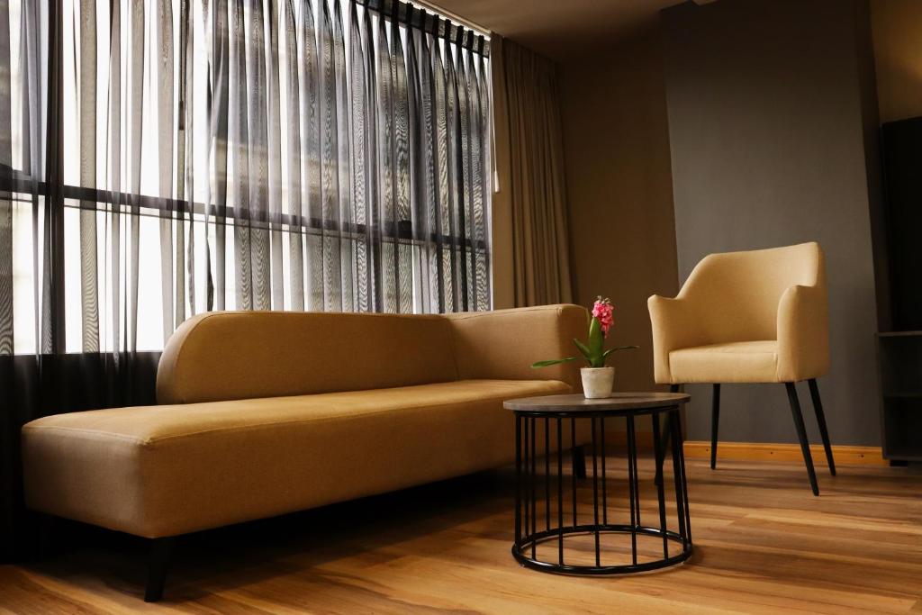 Giluxe Hotel photo 4