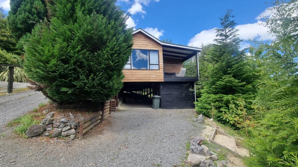 7 Alpine Avenue