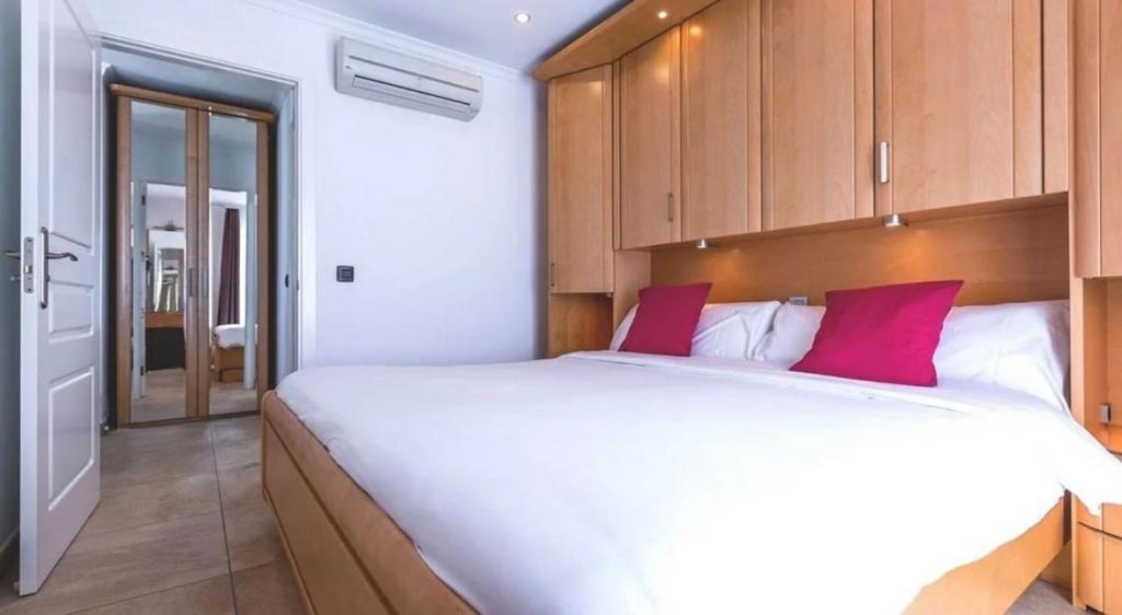 Bahia & Ocean Views - Holiday Club Deluxe Private Suite photo 3