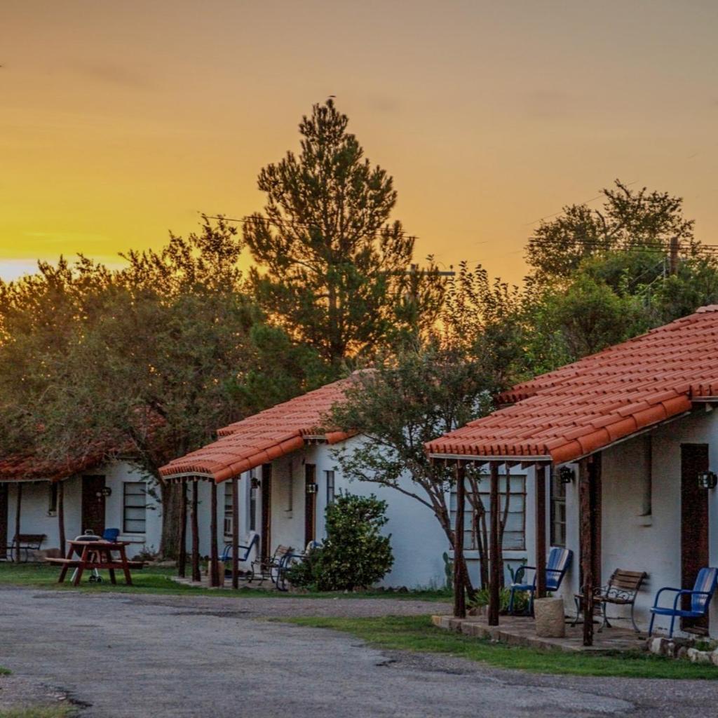 Antelope Lodge image