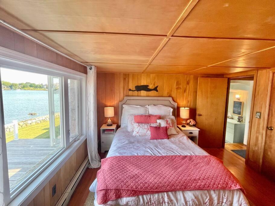 Salt Pond Sunrise View & 5 min to beach, sleeps 7 photo 2