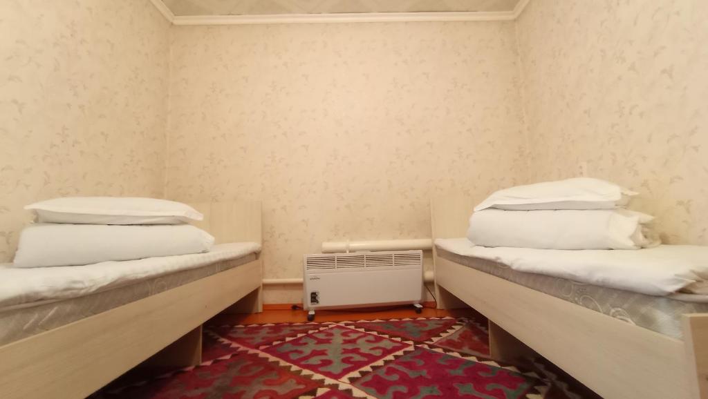 Happy Hostel in Tamga photo 3