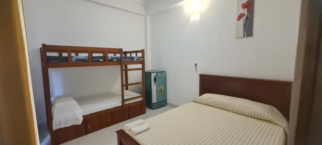 Ceylon Lodge - Airport Transit Hotel & Hostel photo 4