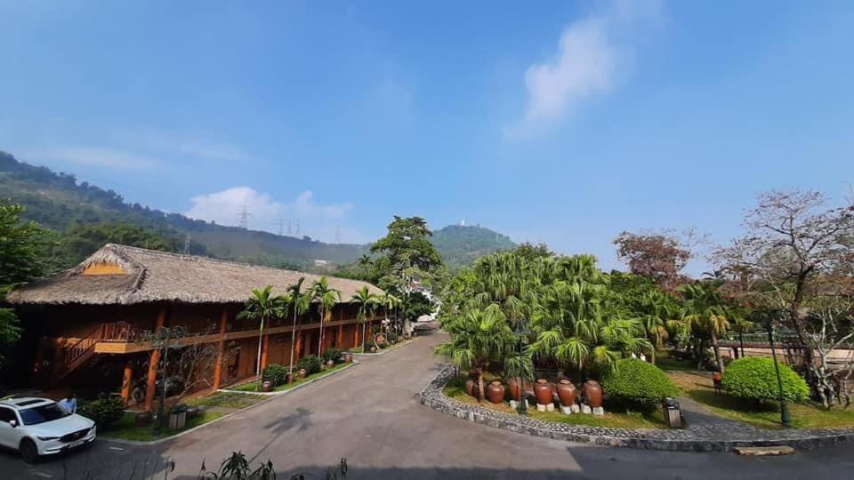 Hoa Binh Hotel