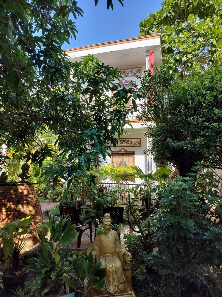 Happy Family Guesthouse