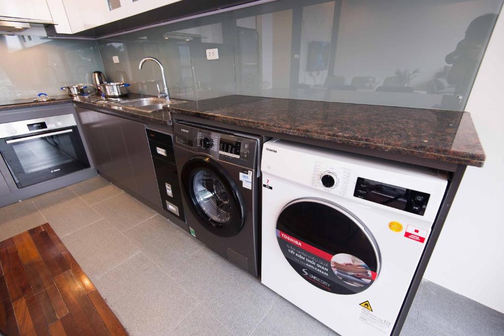 Paradise Garden West Lake