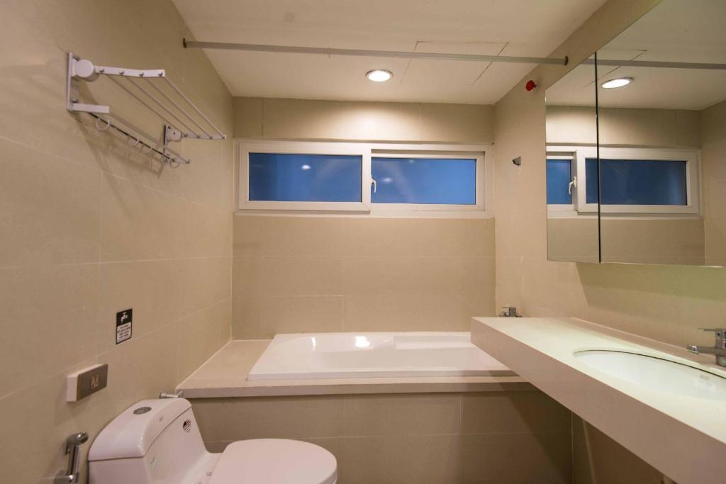 Paradise Garden West Lake