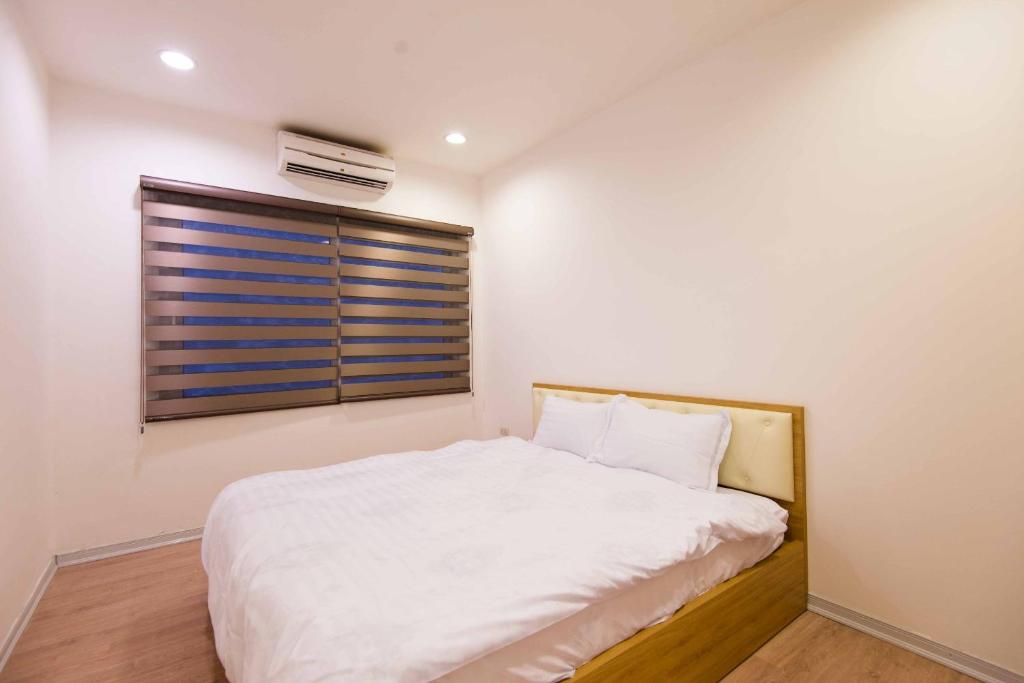 Paradise Garden West Lake