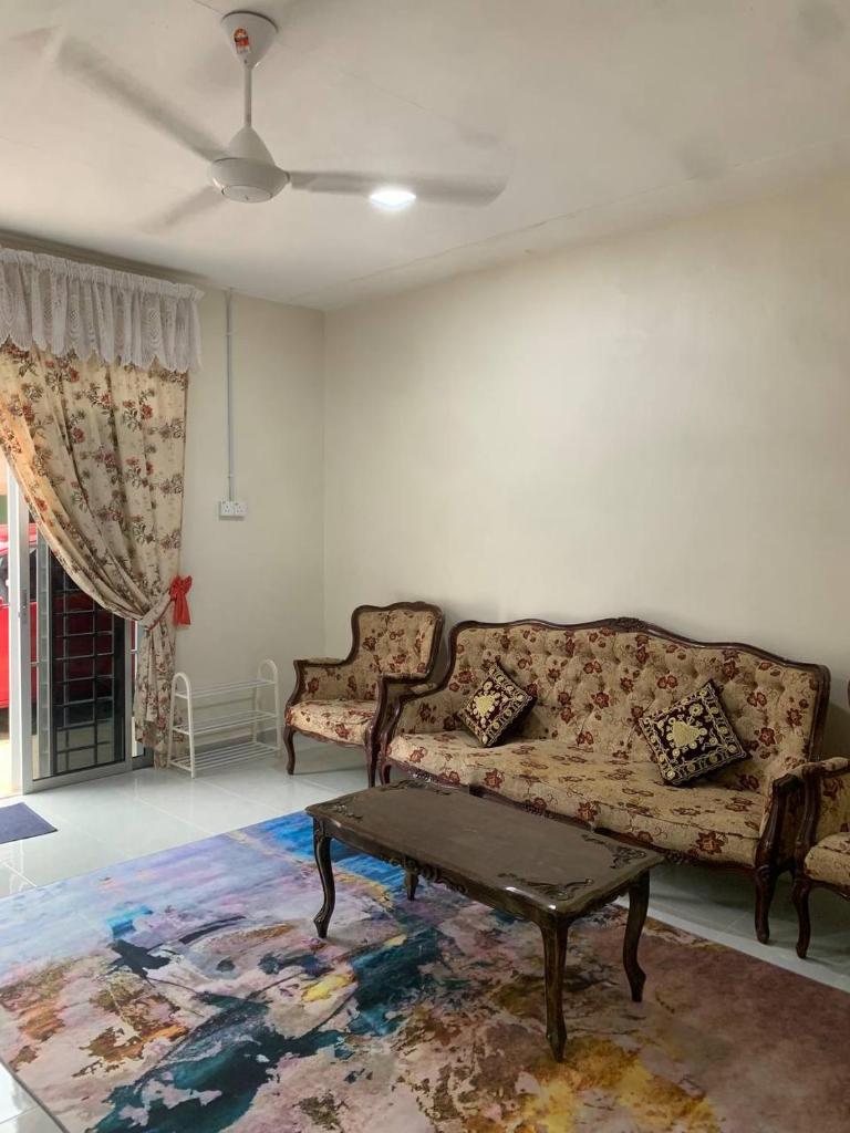 Zahra Homestay photo 3