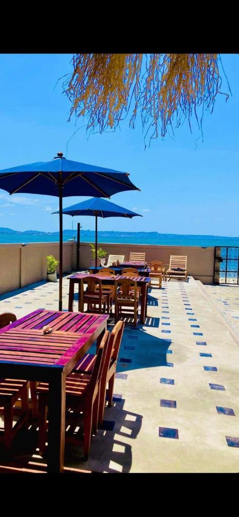 Ramena Beach Hotel photo 2