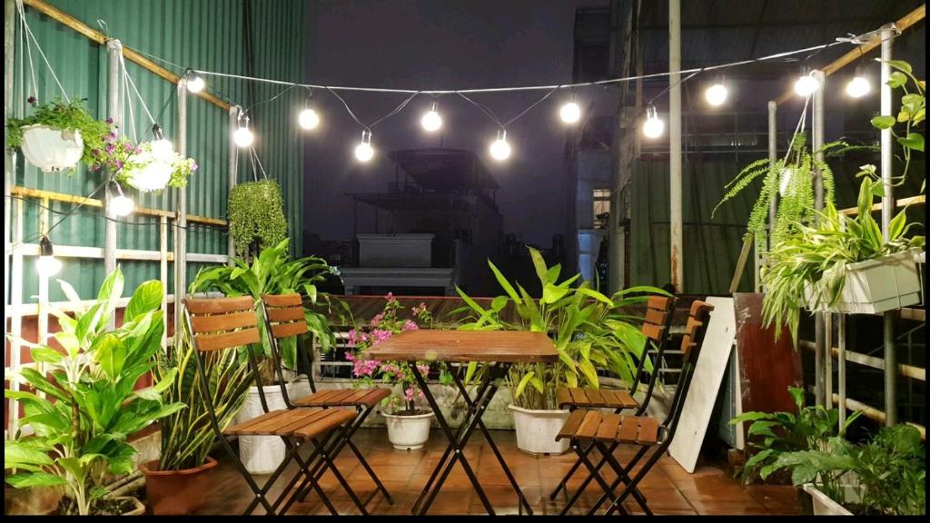 The Tournesol - Clean, Cozy and Private Home Stay - 5 mins to Hoan Kiem Lake