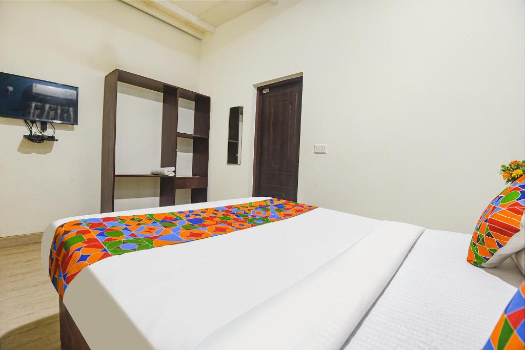 FabExpress RJ 18 Beach Resort photo 4