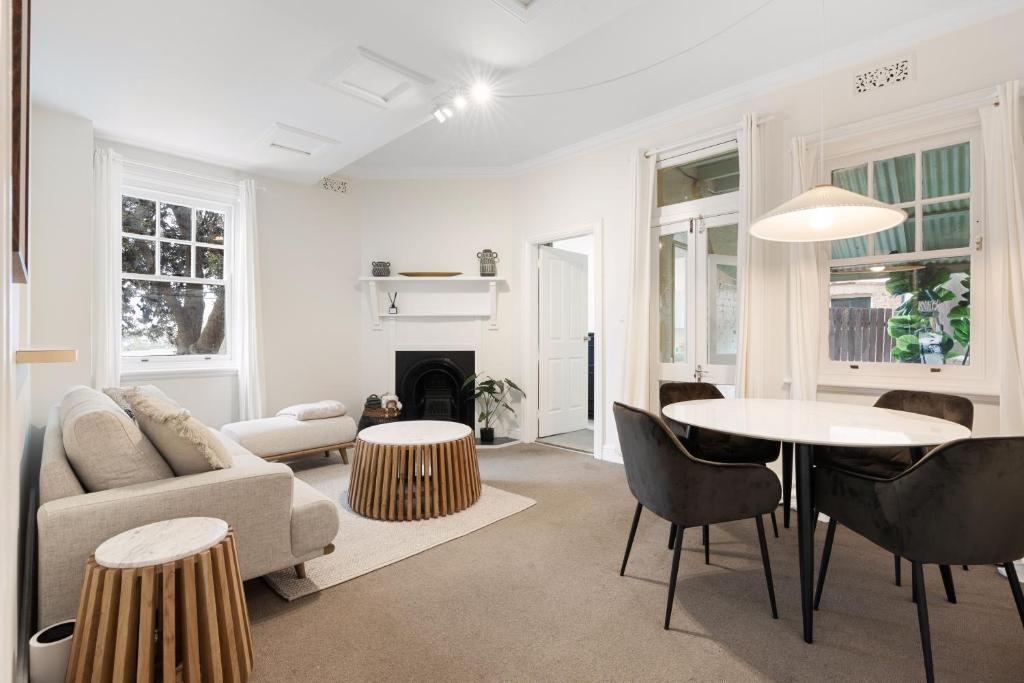 SYDNEY APARTMENTS