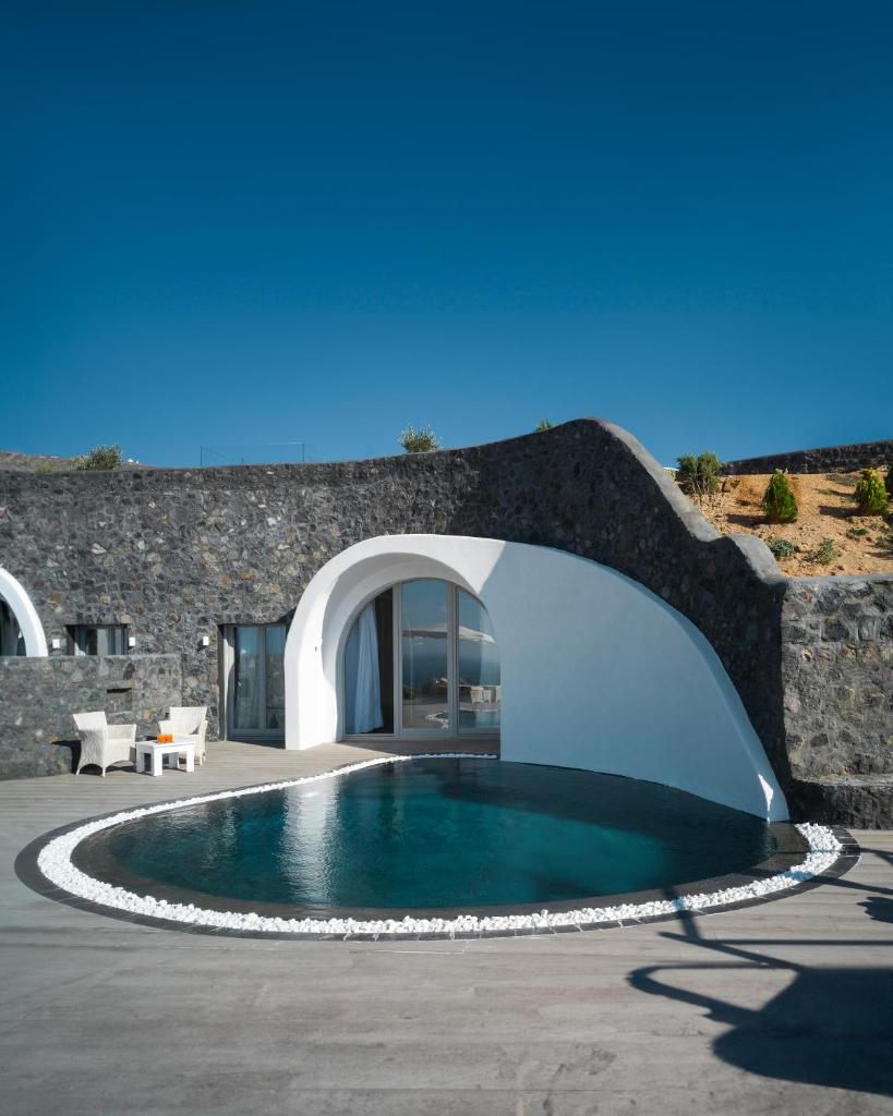 Danae Suites Santorini - Tap to explore photos