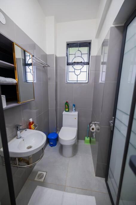 Urban Lifestyle 2BR in Westlands 55inch, King & queen size Beds, photo 4