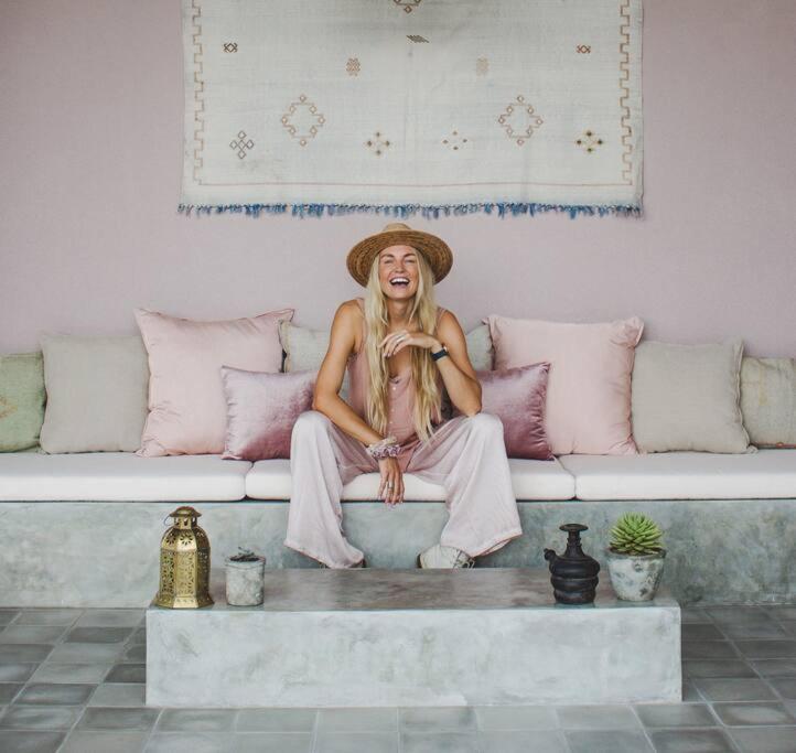 Stunning Boho Designer Villa Canggu - Tap to explore photos