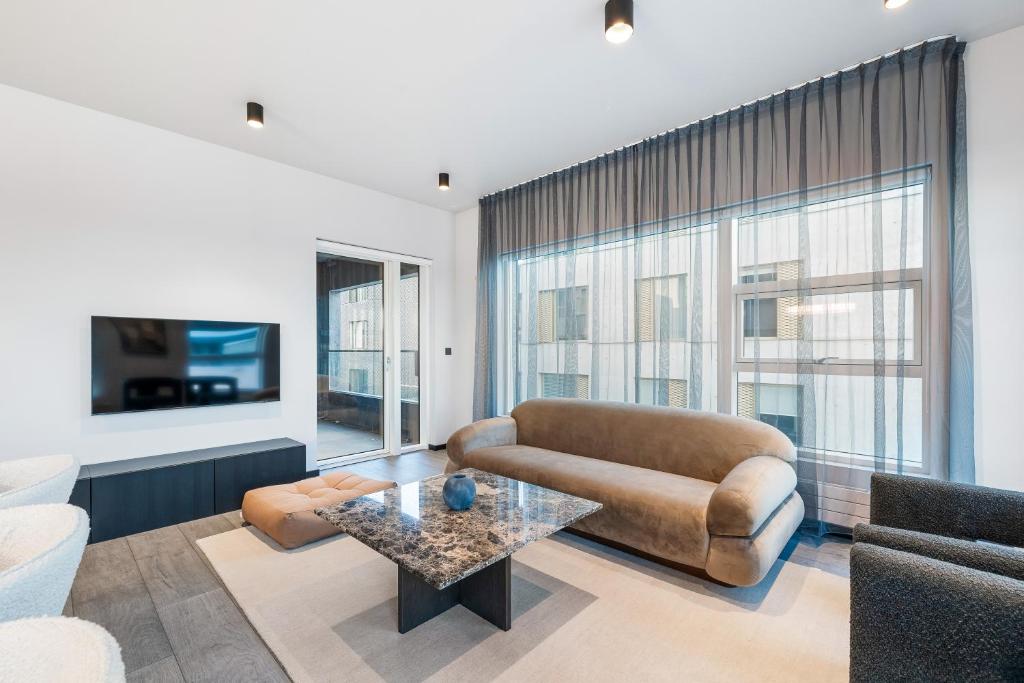 Harbour Lux 3BR & 2BA in the Heart of the City with Free Parking photo 3