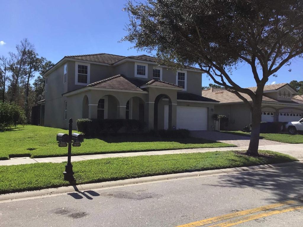 South Facing Pool Near Disney 5 Bed Luxury