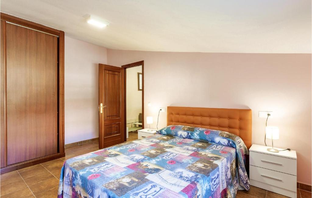 Nice Apartment In Poio With Outdoor Swimming Pool, Wifi And 2 Bedrooms photo 4