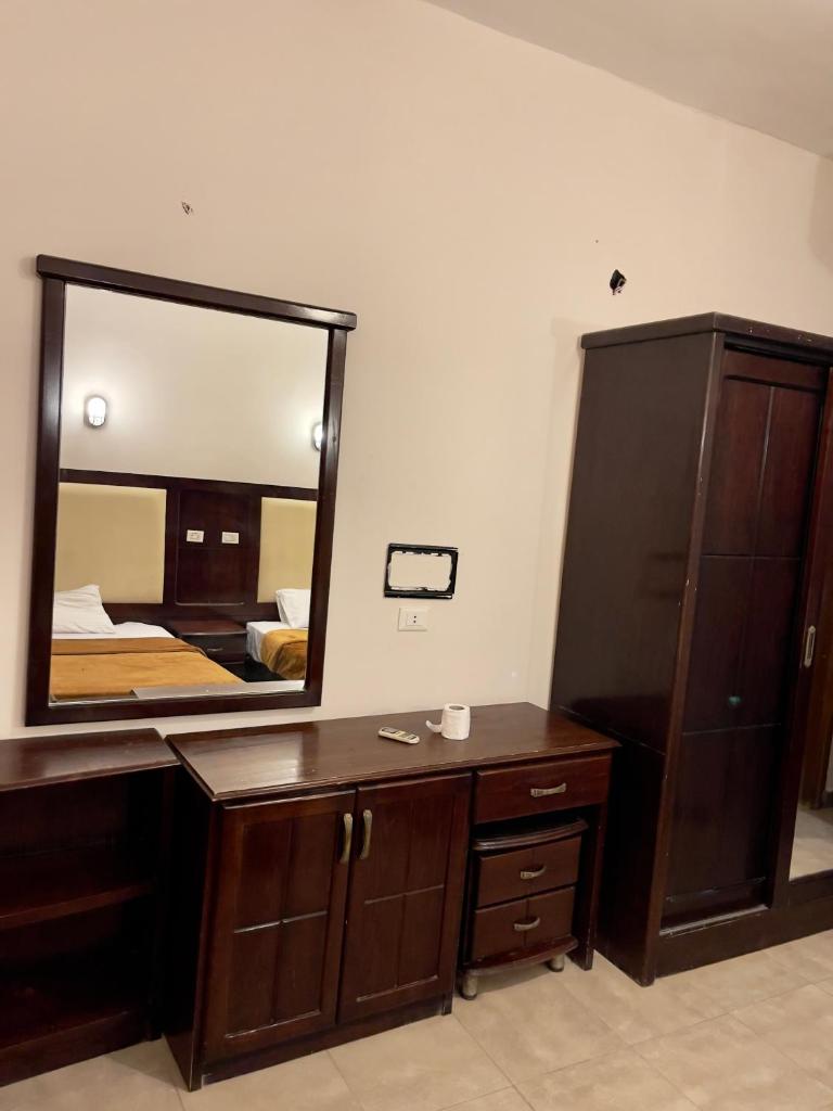 Black Prince Hotel photo 3