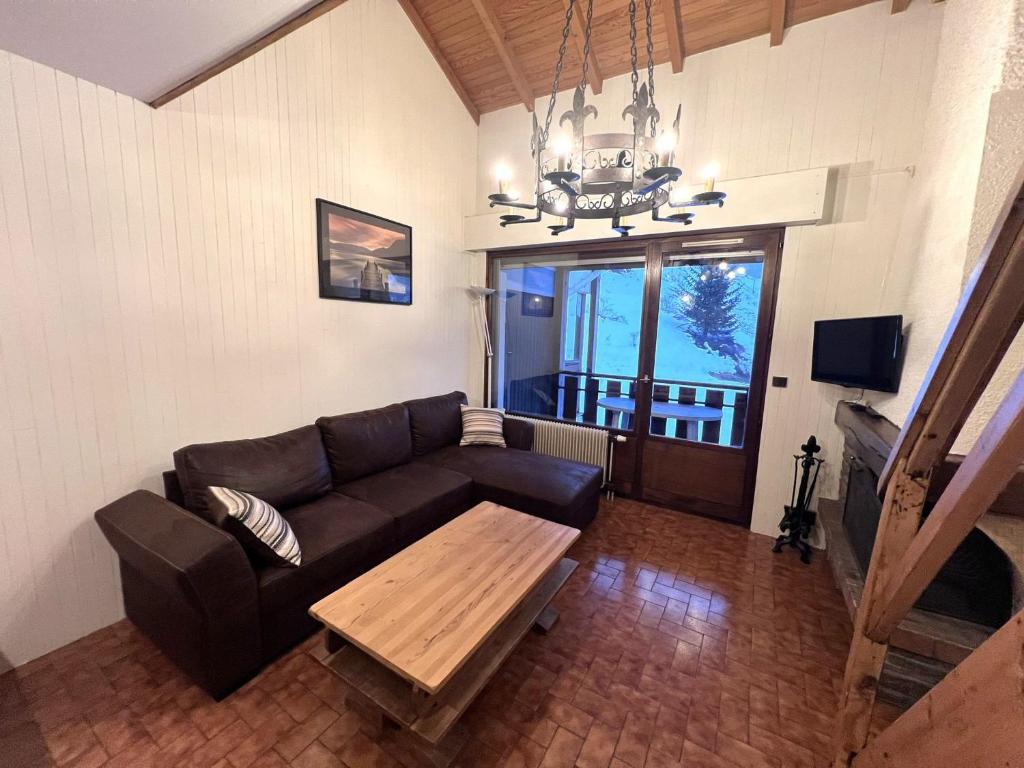 Appartement La Clusaz, 3 pièces, 8 personnes - FR-1-437-55 photo 2
