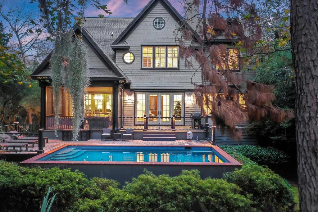162 Surfsong Road image